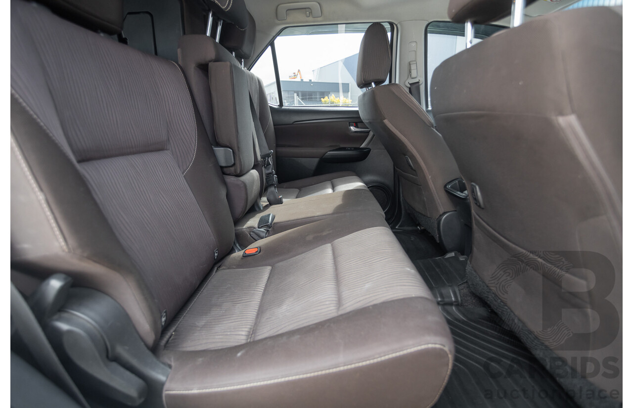 10/2015 Toyota Fortuner GX (4x4) GUN156R 4d Wagon White Turbo Diesel 2.8L