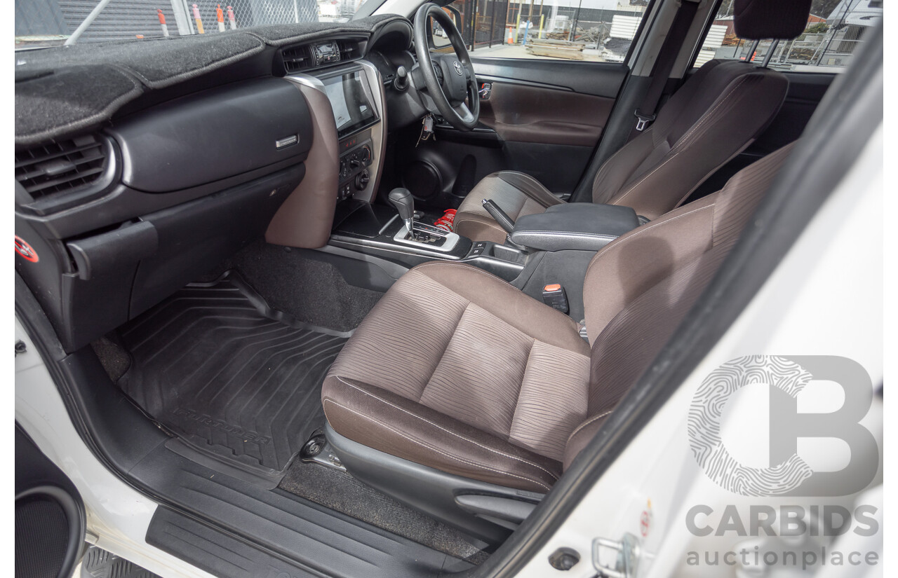 10/2015 Toyota Fortuner GX (4x4) GUN156R 4d Wagon White Turbo Diesel 2.8L