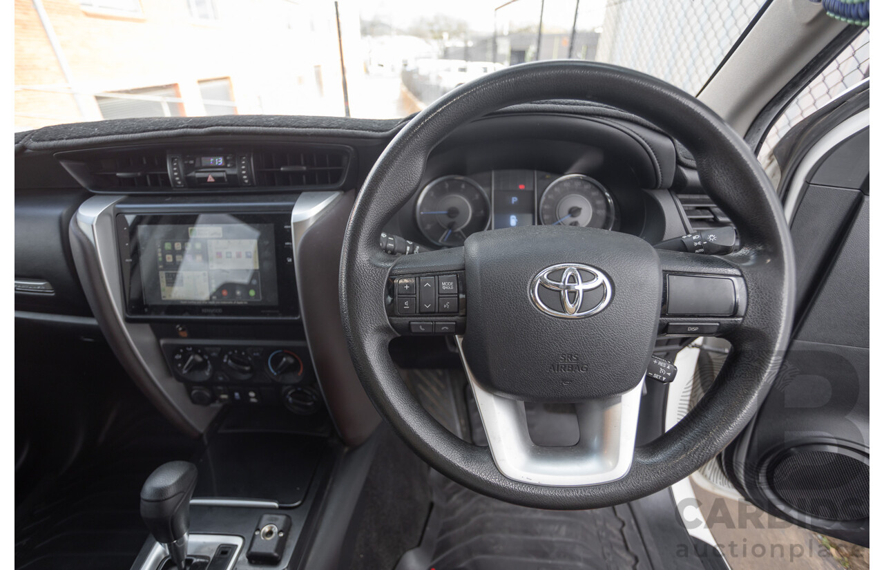 10/2015 Toyota Fortuner GX (4x4) GUN156R 4d Wagon White Turbo Diesel 2.8L