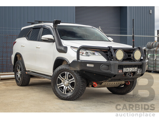 10/2015 Toyota Fortuner GX (4x4) GUN156R 4d Wagon White Turbo Diesel 2.8L