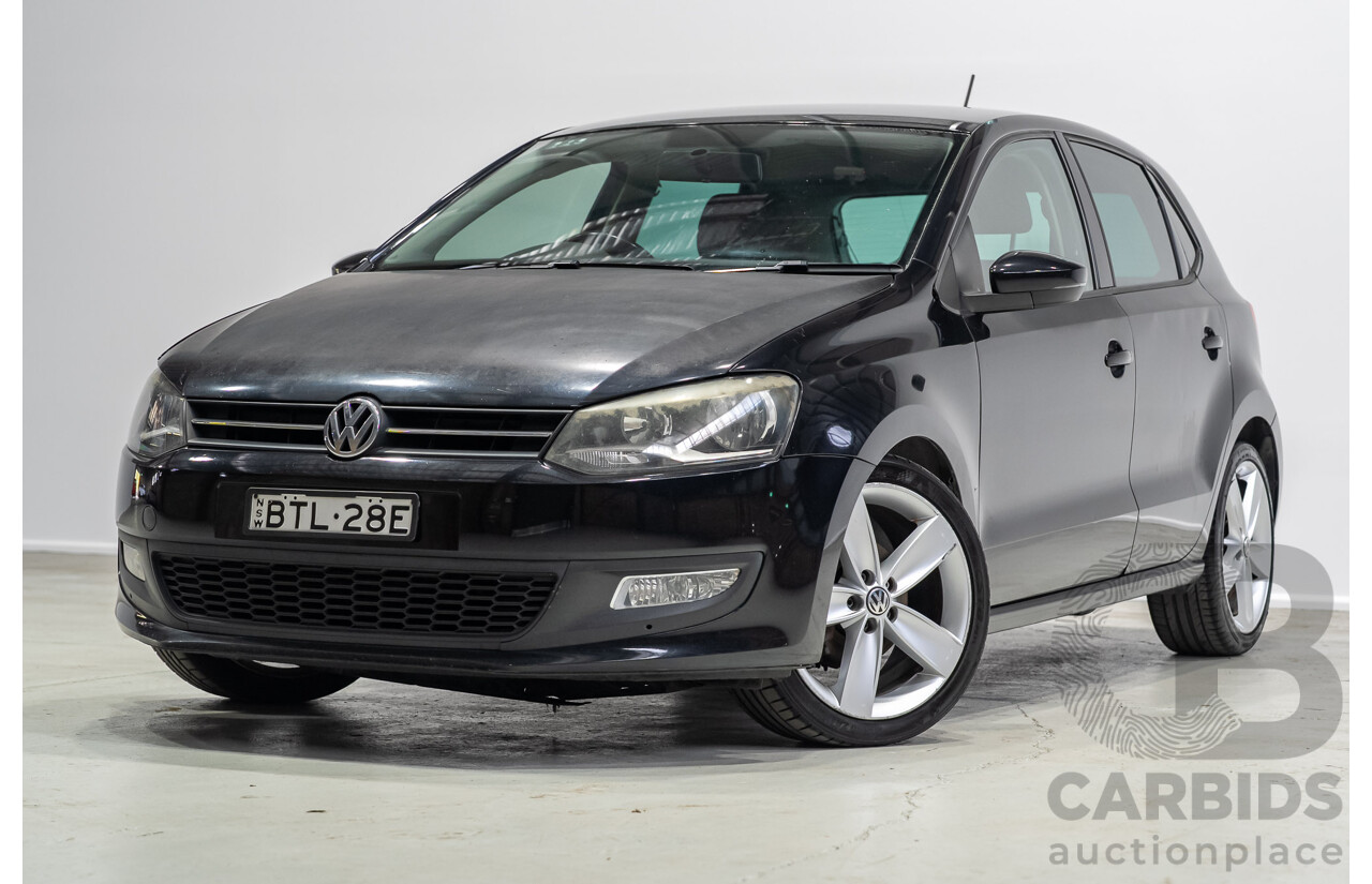 11/2010 Volkswagen Polo 77 TSI Comfortline 6R MY11 5d Hatchback Turbo Black 1.2L