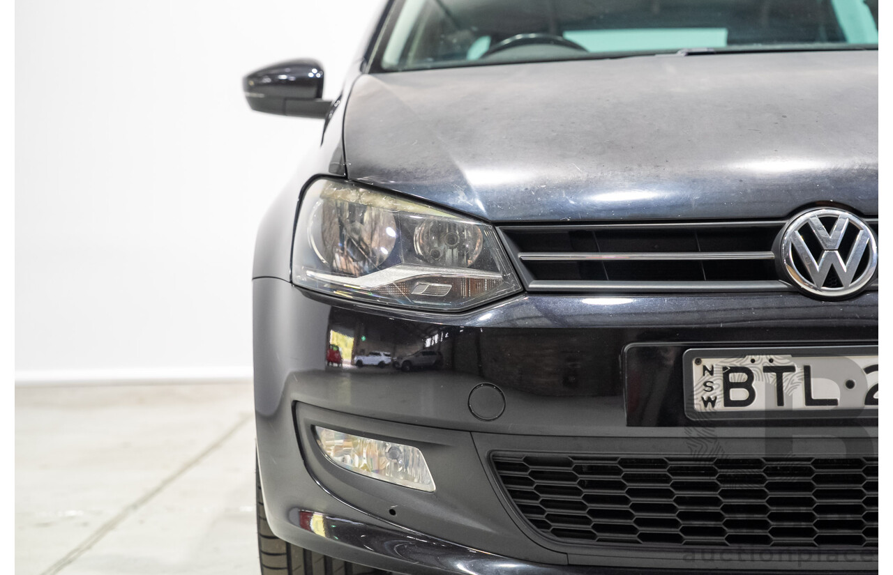 11/2010 Volkswagen Polo 77 TSI Comfortline 6R MY11 5d Hatchback Turbo Black 1.2L