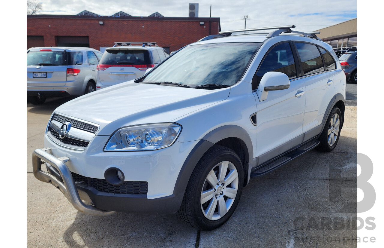 11/2010 Holden Captiva LX (4x4) CG MY10 4d Wagon White 3.2L
