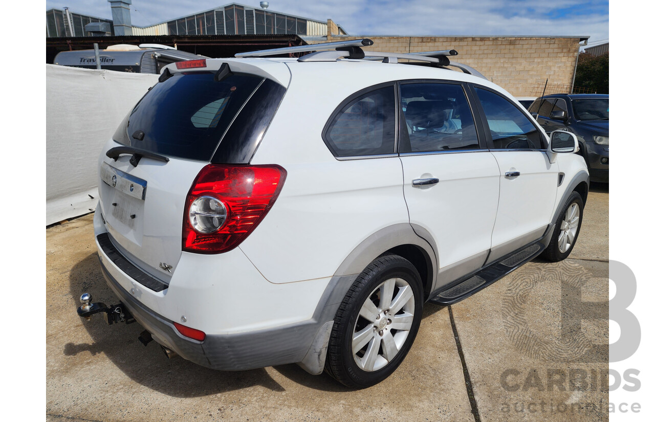 11/2010 Holden Captiva LX (4x4) CG MY10 4d Wagon White 3.2L