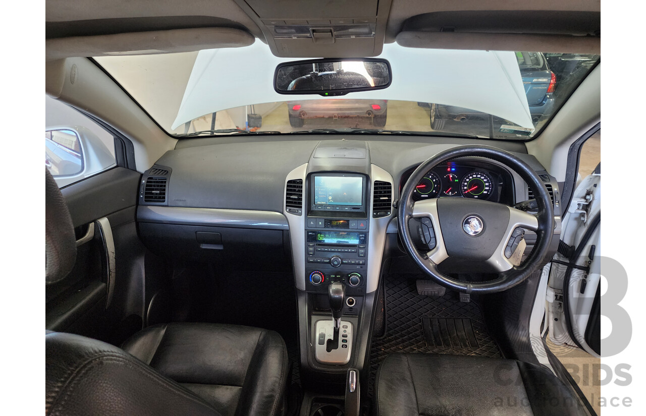 11/2010 Holden Captiva LX (4x4) CG MY10 4d Wagon White 3.2L
