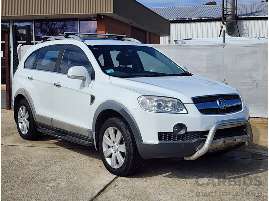 11/2010 Holden Captiva LX (4x4) CG MY10 4d Wagon White 3.2L