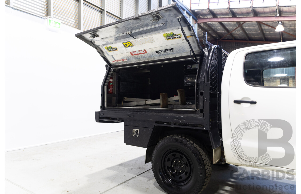08/2006 Toyota Hilux SR (4x4) KUN26R Dual Cab P/Up White 3.0L