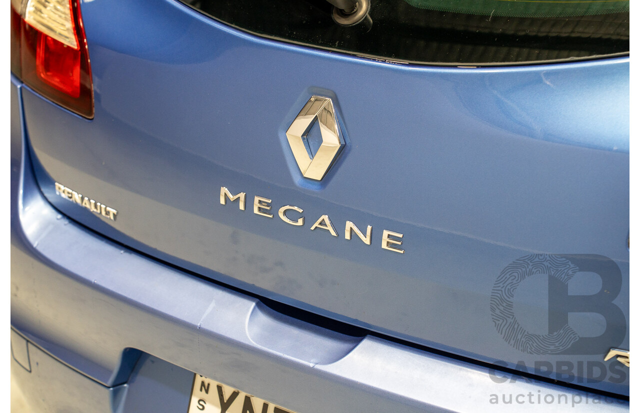 09/2015 Renault Megane GT-Line B95 MY14 5d Hatchback Blue Turbo 1.2L