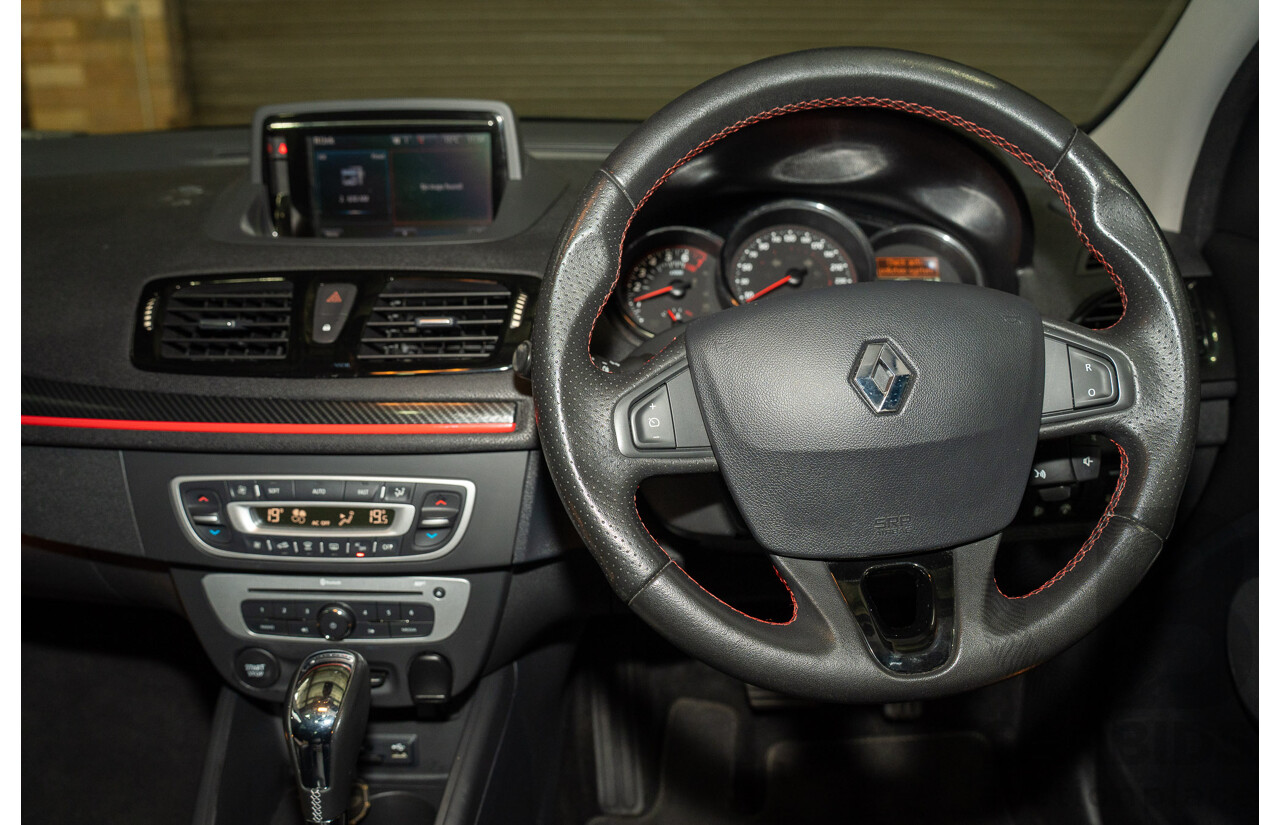 09/2015 Renault Megane GT-Line B95 MY14 5d Hatchback Blue Turbo 1.2L
