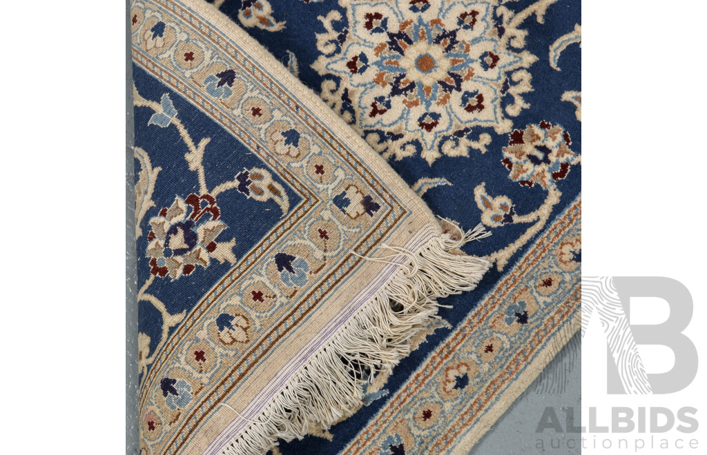 Hand Knotted Persian Nain Rug