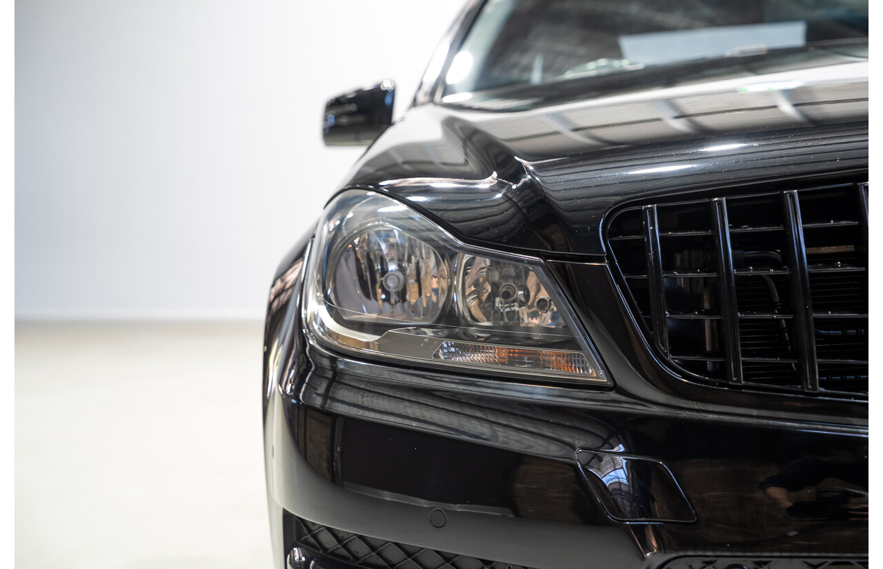 03/2014 Mercedes-Benz C200 W204 MY14 4d Sedan Deep Black Turbo 1.8L