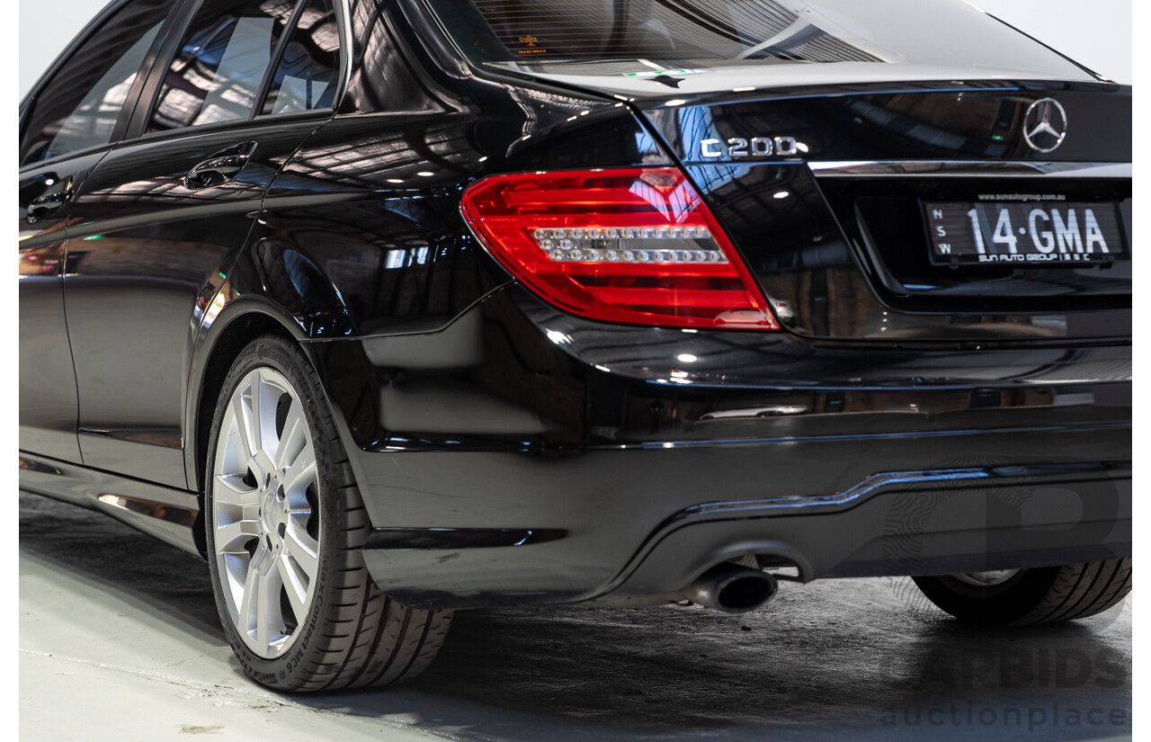 03/2014 Mercedes-Benz C200 W204 MY14 4d Sedan Deep Black Turbo 1.8L