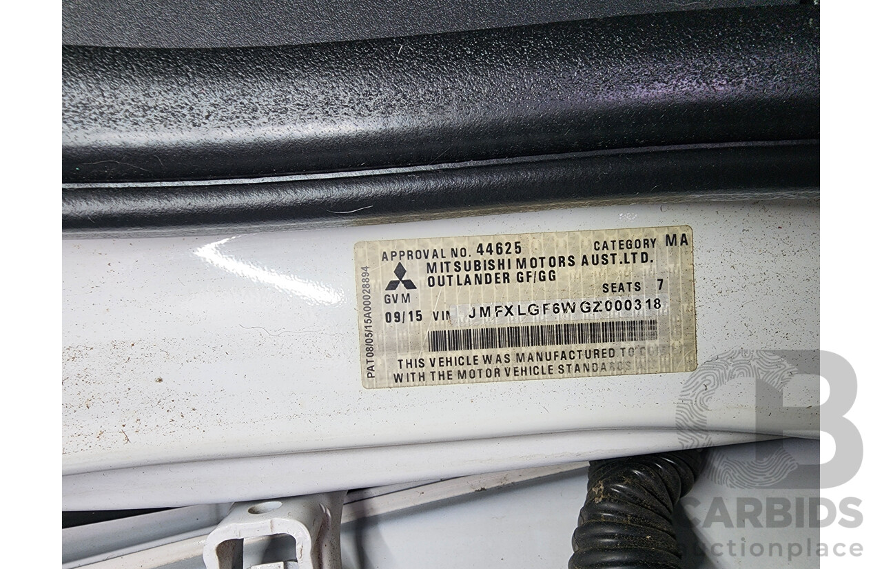 09/2015 Mitsubishi Outlander Exceed (4x4) ZK MY16 4d Wagon White 2.3L