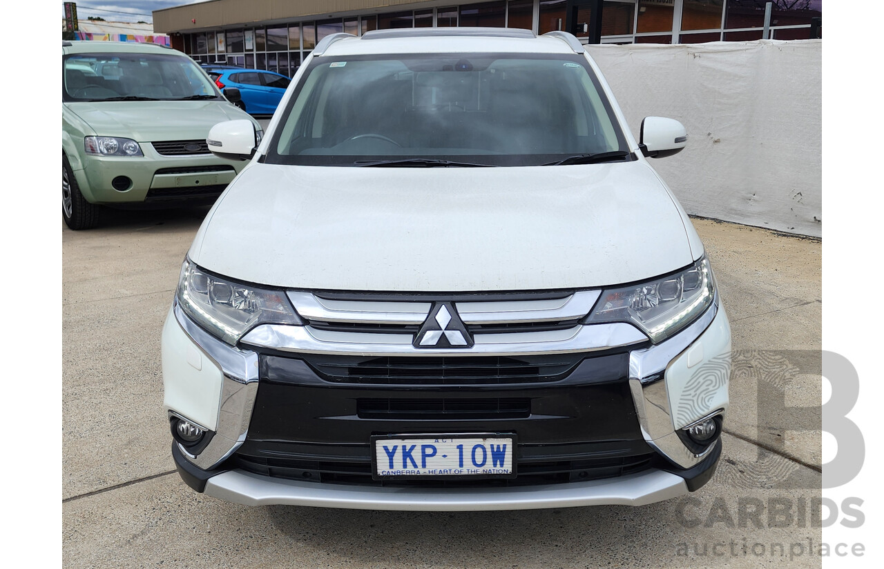 09/2015 Mitsubishi Outlander Exceed (4x4) ZK MY16 4d Wagon White 2.3L
