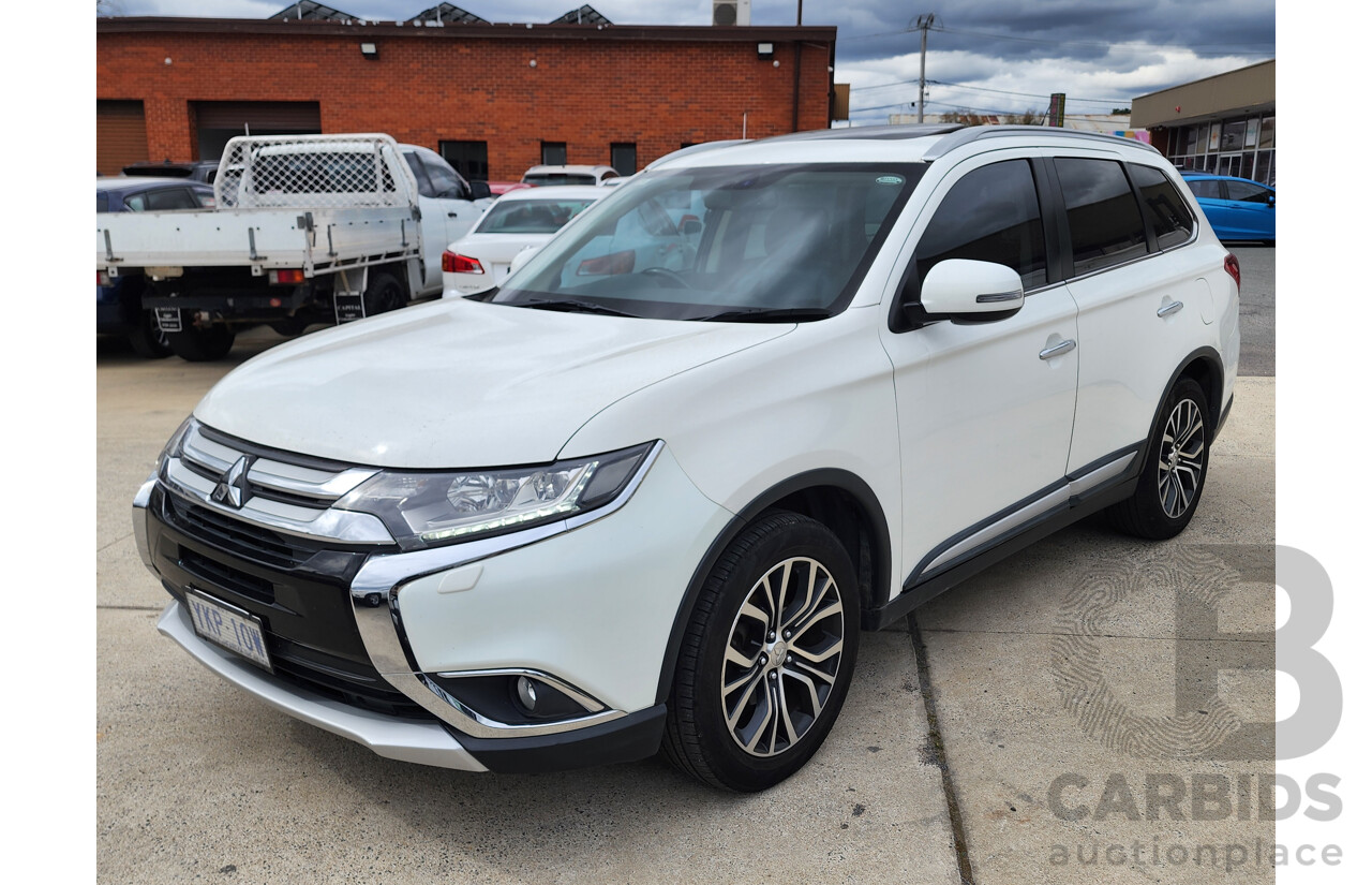 09/2015 Mitsubishi Outlander Exceed (4x4) ZK MY16 4d Wagon White 2.3L