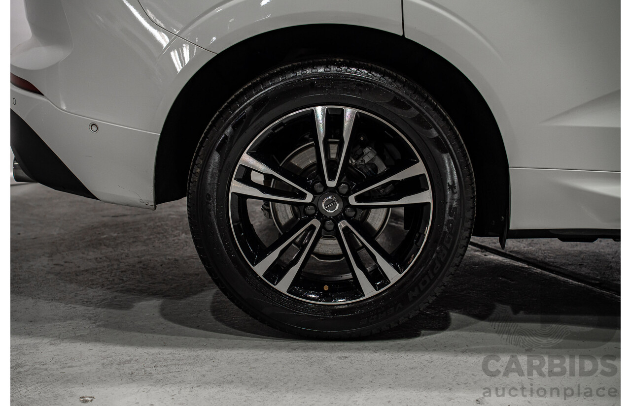 11/2019 Volvo Xc60 T5 Momentum (AWD) 246 MY20 4d Wagon White Turbo 2.0L