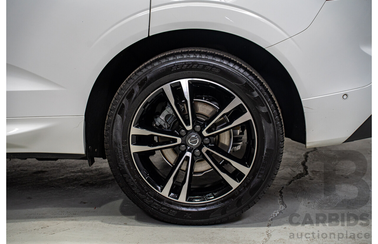 11/2019 Volvo Xc60 T5 Momentum (AWD) 246 MY20 4d Wagon White Turbo 2.0L