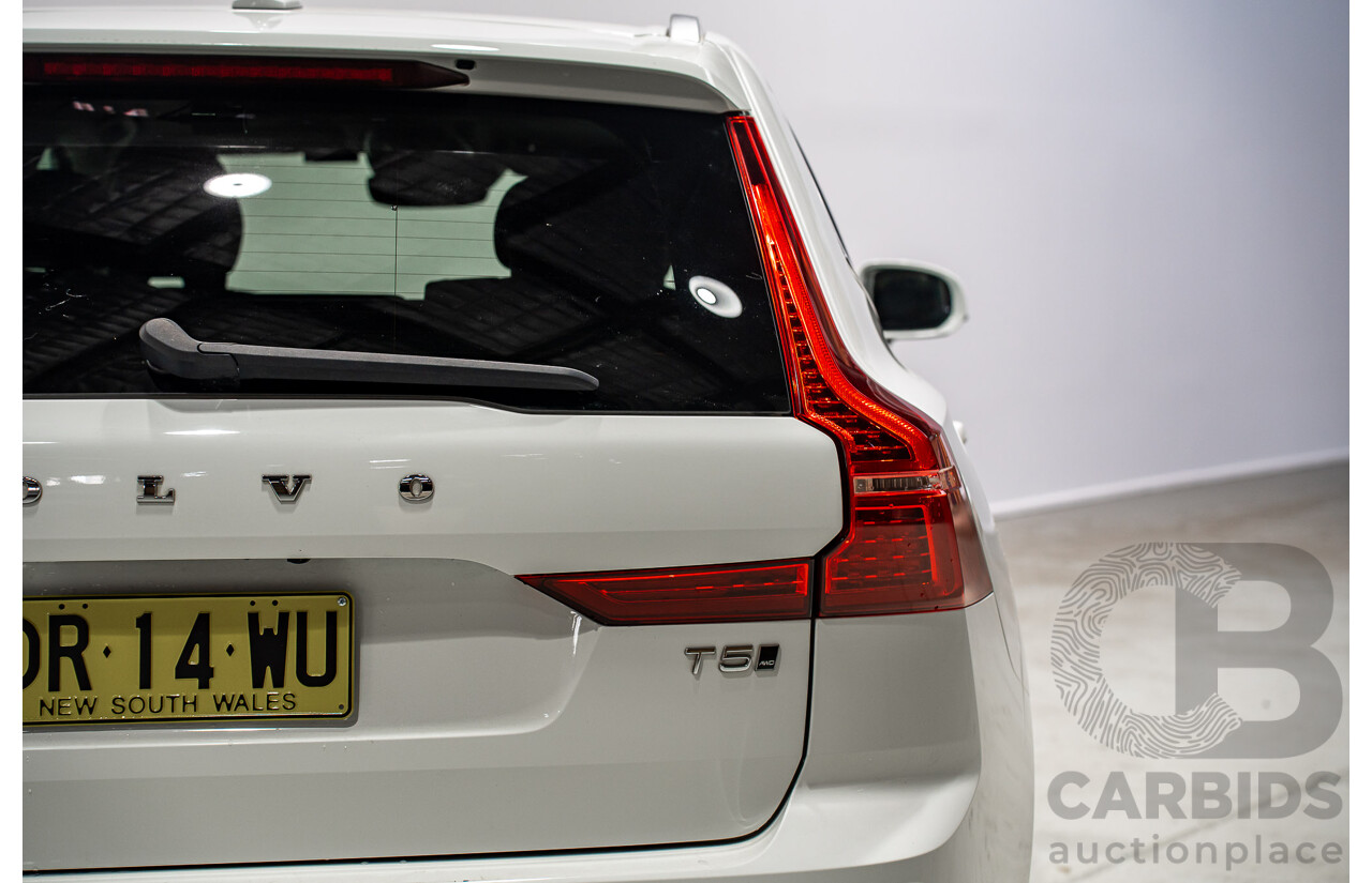 11/2019 Volvo Xc60 T5 Momentum (AWD) 246 MY20 4d Wagon White Turbo 2.0L