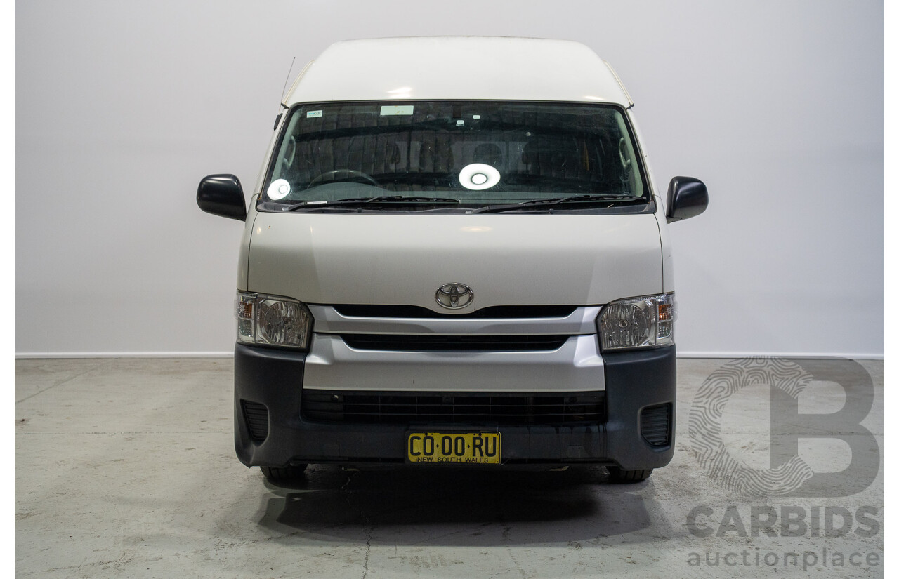 12/2017 Toyota Hiace COMMUTER (RWD) KDH223R MY16 Bus White 3.0L 12 Seats