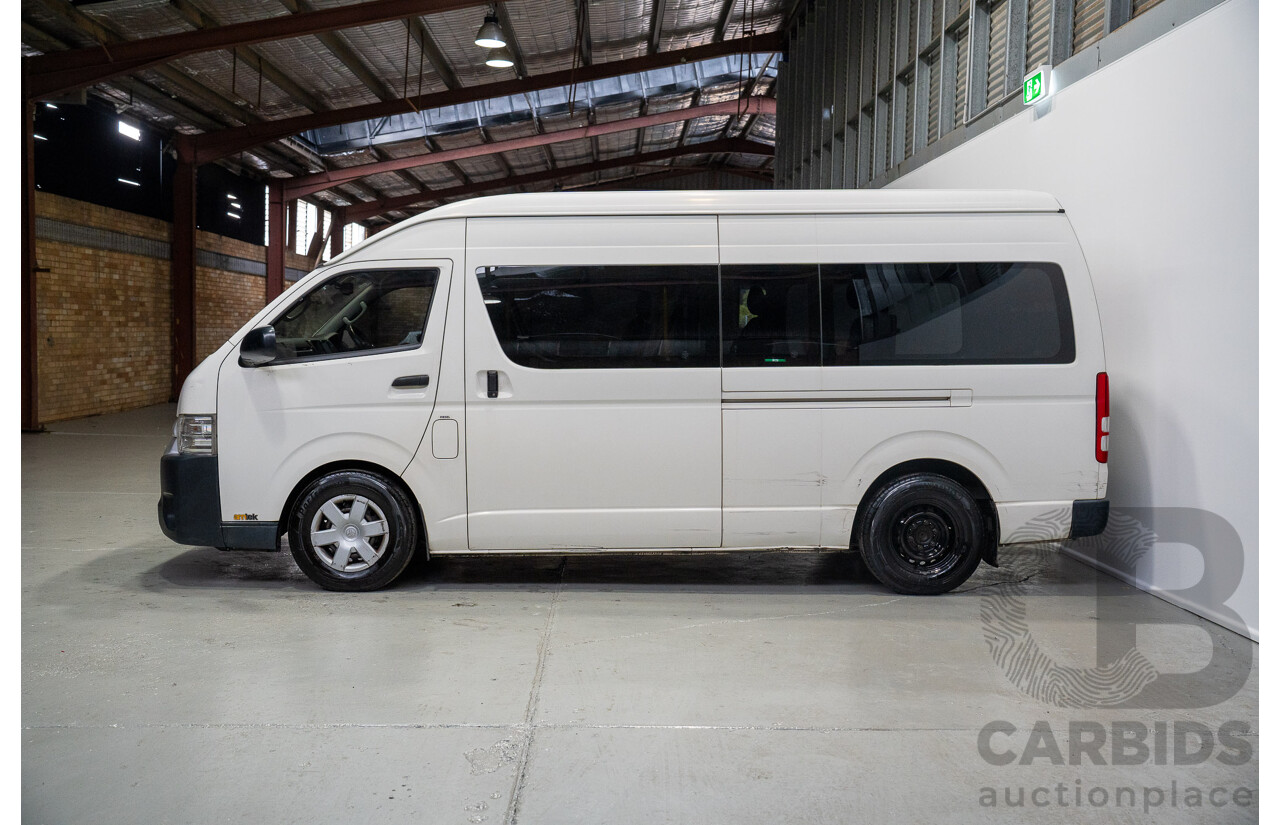 12/2017 Toyota Hiace COMMUTER (RWD) KDH223R MY16 Bus White 3.0L 12 Seats