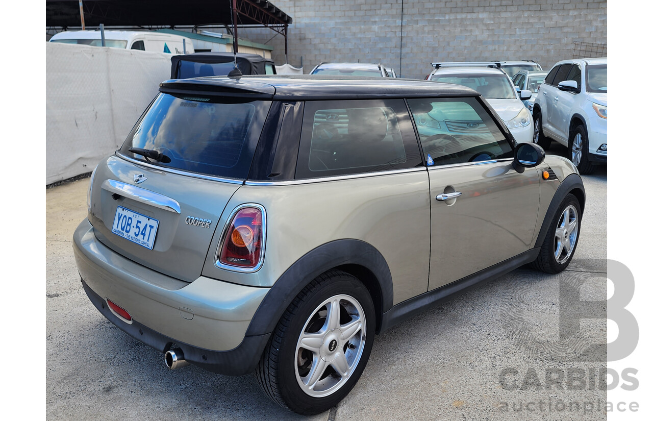 06/2009 Mini Cooper R56 2d Hatchback Silver 1.6L