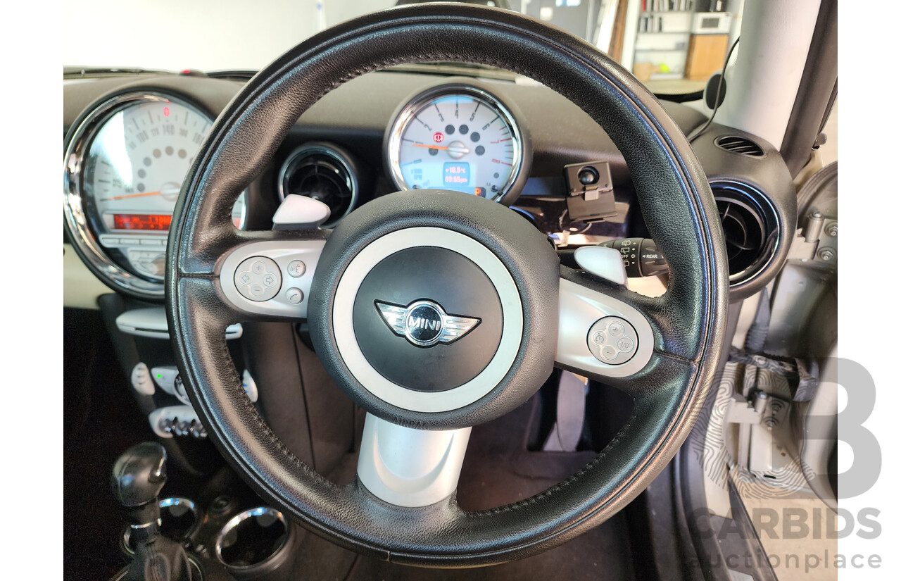 06/2009 Mini Cooper  R56 2d Hatchback Silver 1.6L