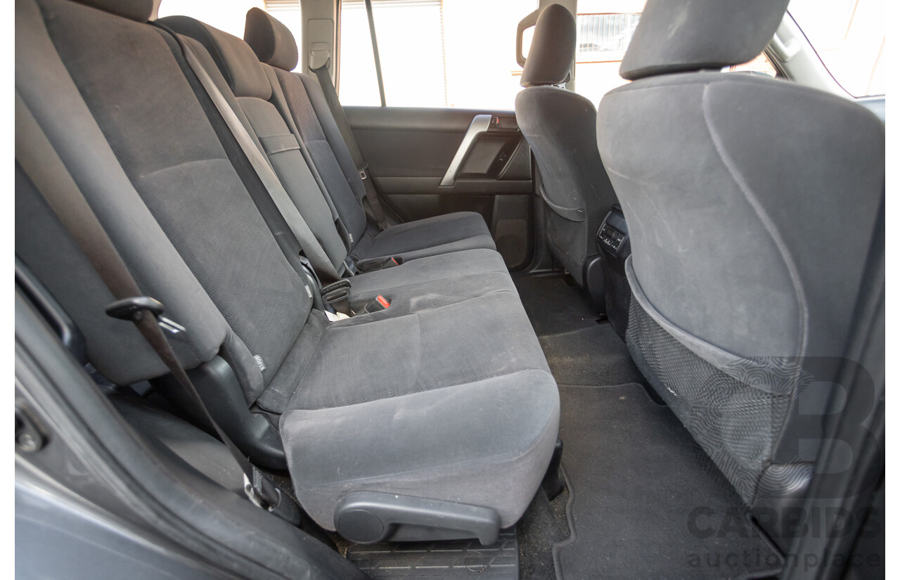 11/2013 Toyota Landcruiser Prado GXL (4x4) KDJ150R MY14 4d Wagon Graphite Grey Metallic Turbo Diesel 3.0L - 7 Seater
