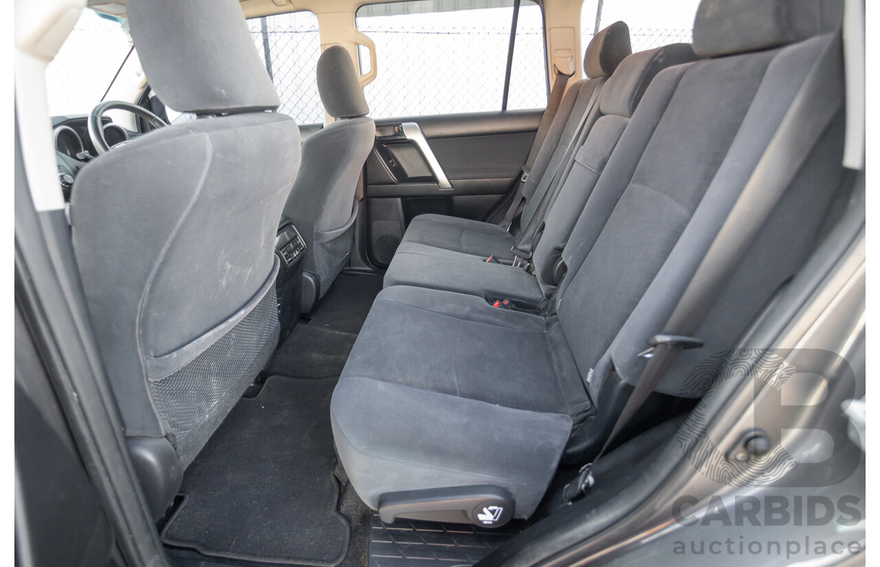 11/2013 Toyota Landcruiser Prado GXL (4x4) KDJ150R MY14 4d Wagon Graphite Grey Metallic Turbo Diesel 3.0L - 7 Seater