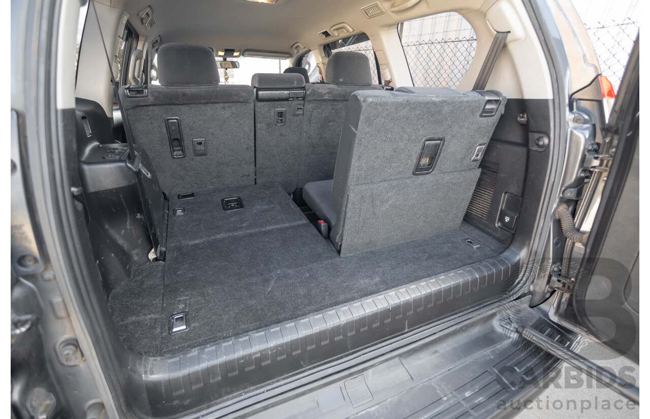 11/2013 Toyota Landcruiser Prado GXL (4x4) KDJ150R MY14 4d Wagon Graphite Grey Metallic Turbo Diesel 3.0L - 7 Seater