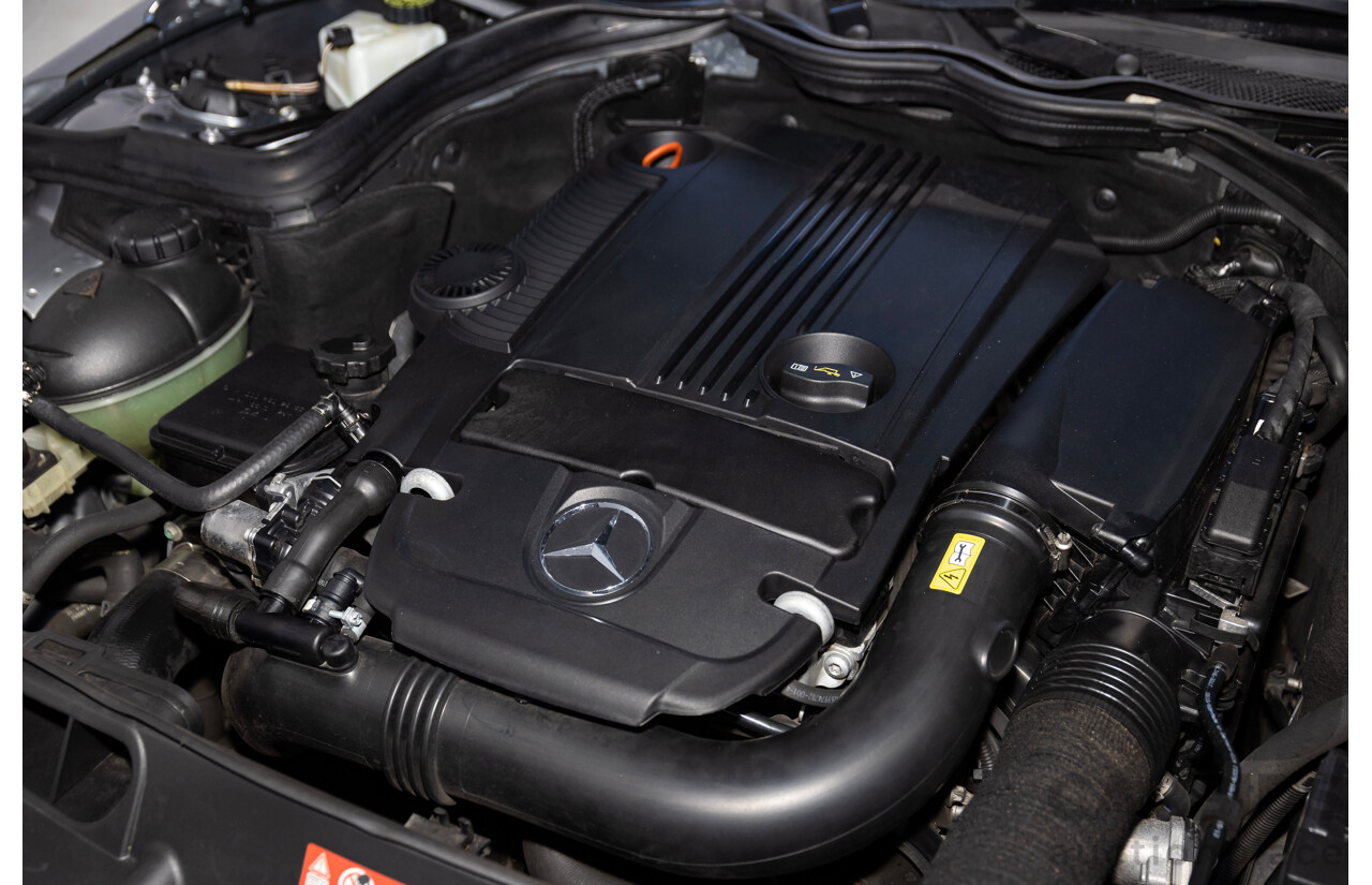 02/2014 Mercedes-Benz C250 Avantgarde W204 MY14 4d Wagon Silver Turbo 1.8L