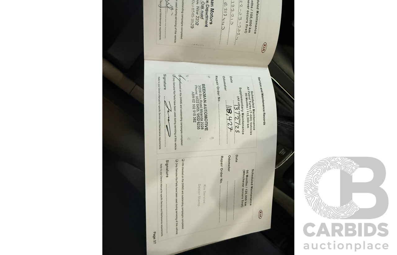 01/2017 Kia Carnival S (FWD) YP MY17 4d Wagon Silver 3.3L
