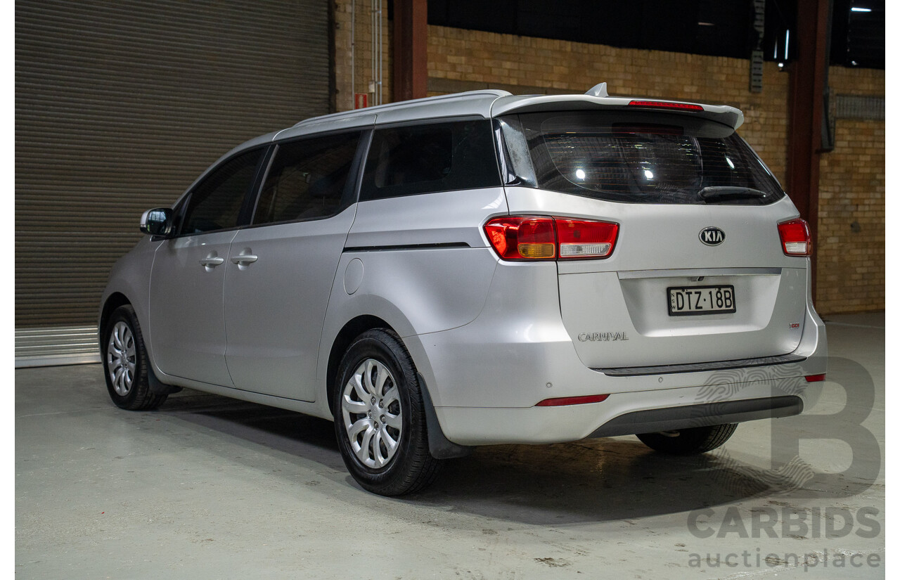 01/2017 Kia Carnival S (FWD) YP MY17 4d Wagon Silver 3.3L