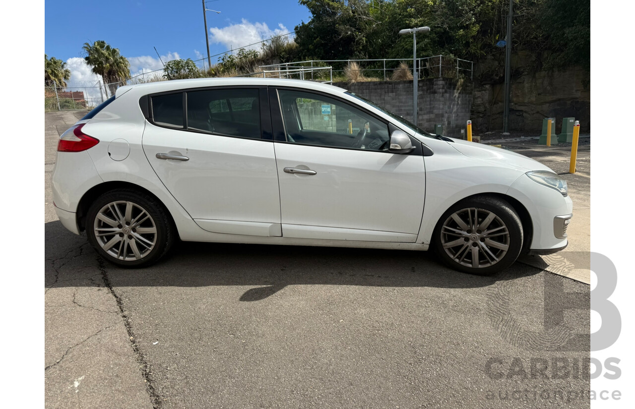 04/2015 Renault Megane GT-LINE PREMIUM FWD B95 MY14 5D Hatchback White Turbo Diesel 1.5L