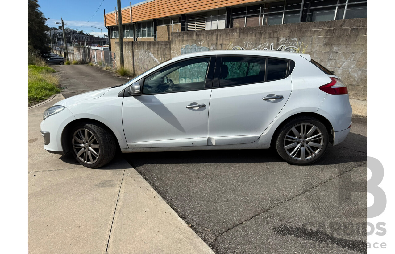 04/2015 Renault Megane GT-LINE PREMIUM FWD B95 MY14 5D Hatchback White Turbo Diesel 1.5L