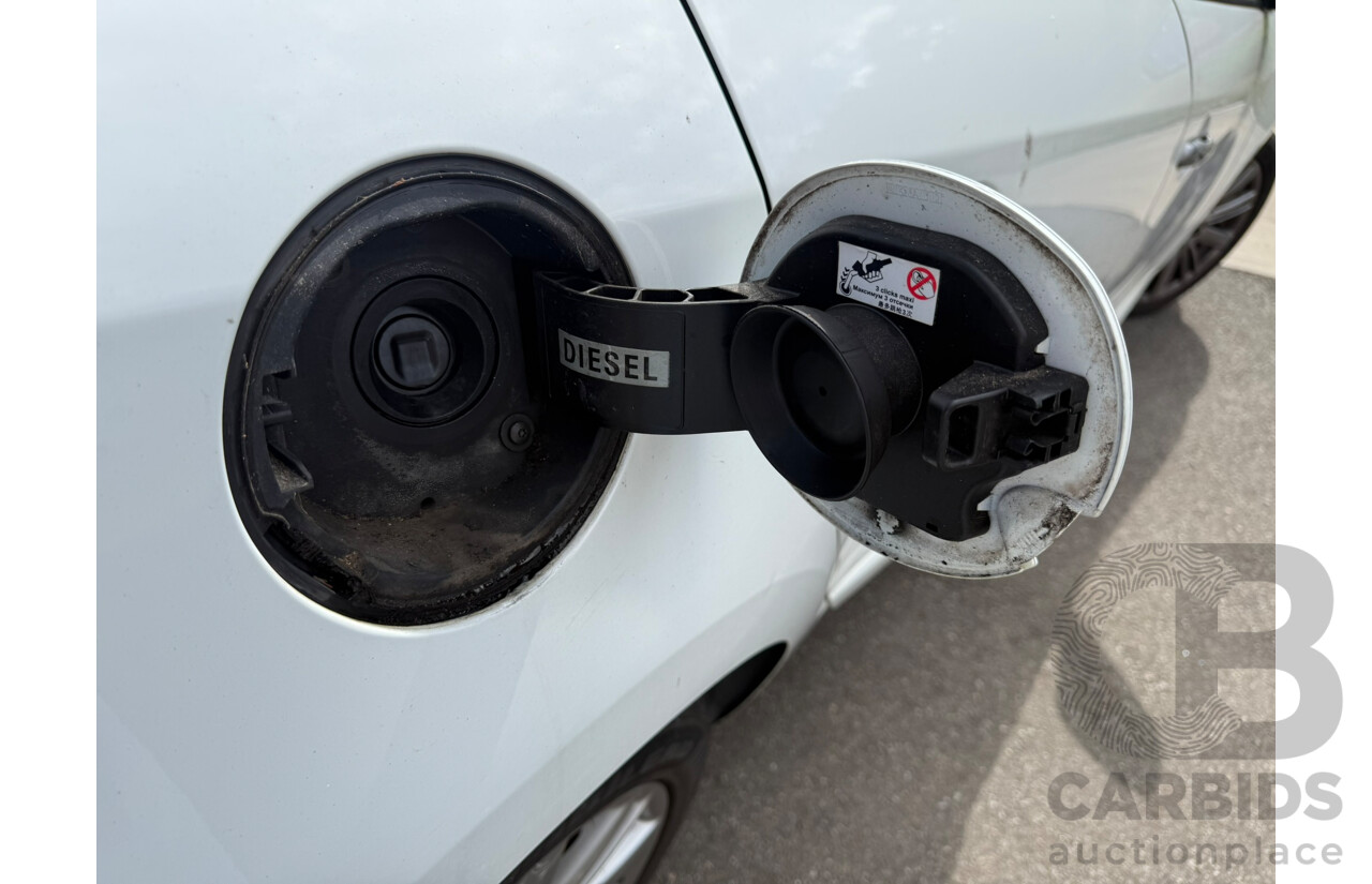04/2015 Renault Megane GT-LINE PREMIUM FWD B95 MY14 5D Hatchback White Turbo Diesel 1.5L