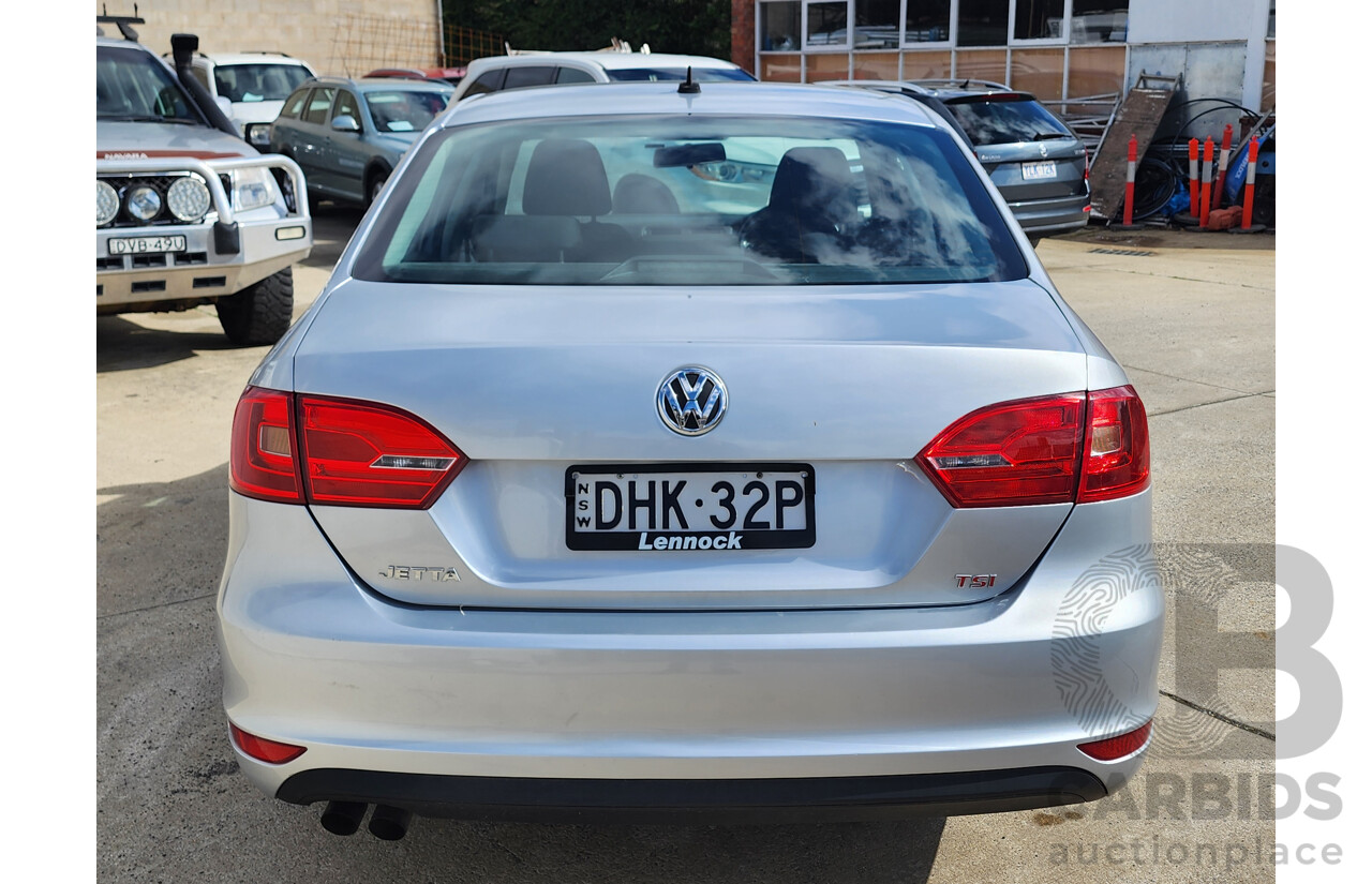 09/2013 Volkswagen Jetta 118 TSI 1KM MY13.5 4d Sedan Silver 1.4L