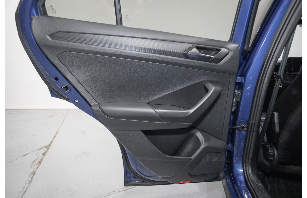 6/2023 Volkswagen T-Roc R (AWD) D1 MY23 4d Wagon Lapiz Blue Metallic Turbo 2.0L