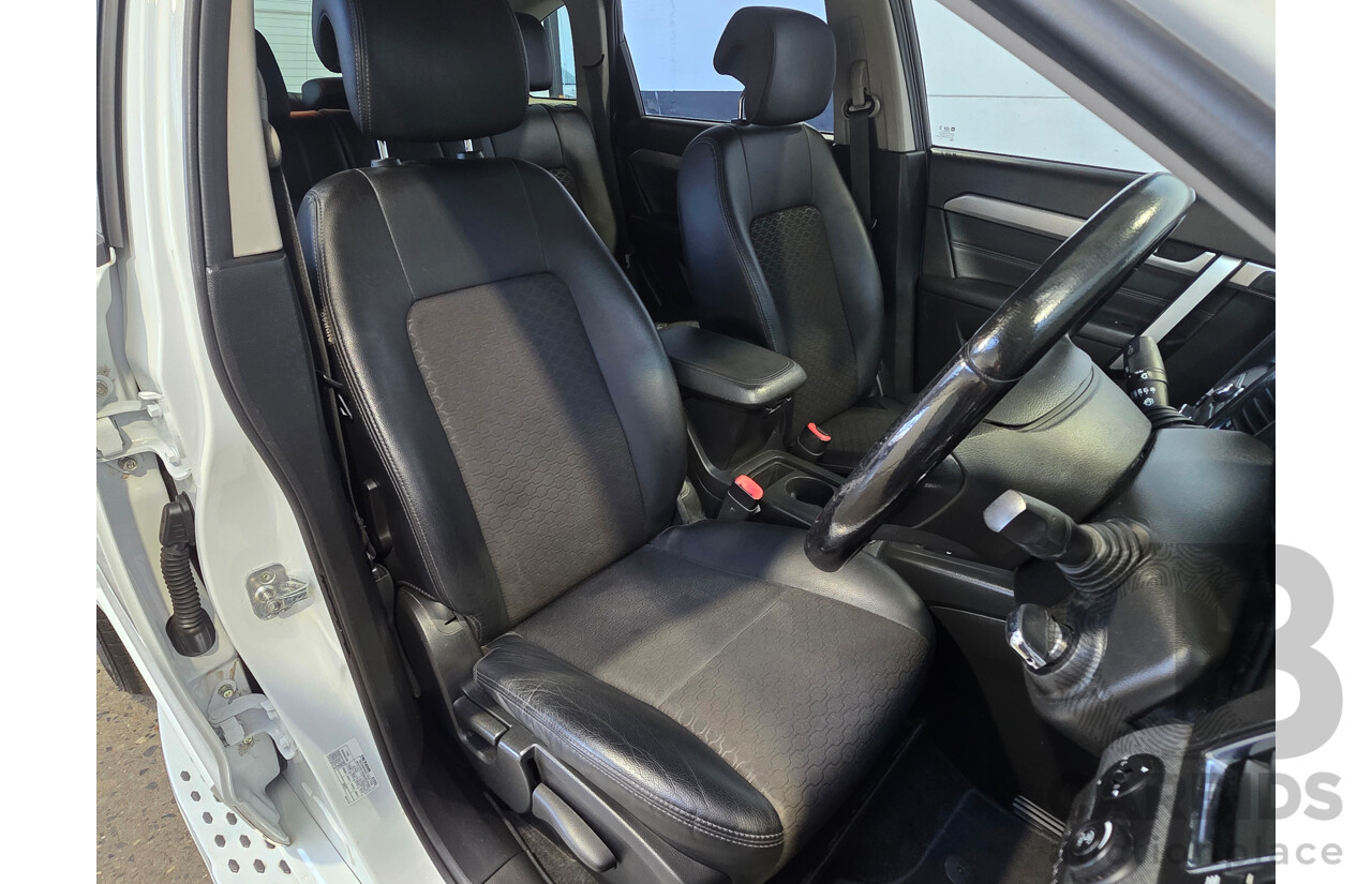 02/2016 Holden Captiva 7 LT (AWD) CG MY16 4d Wagon White 2.2L