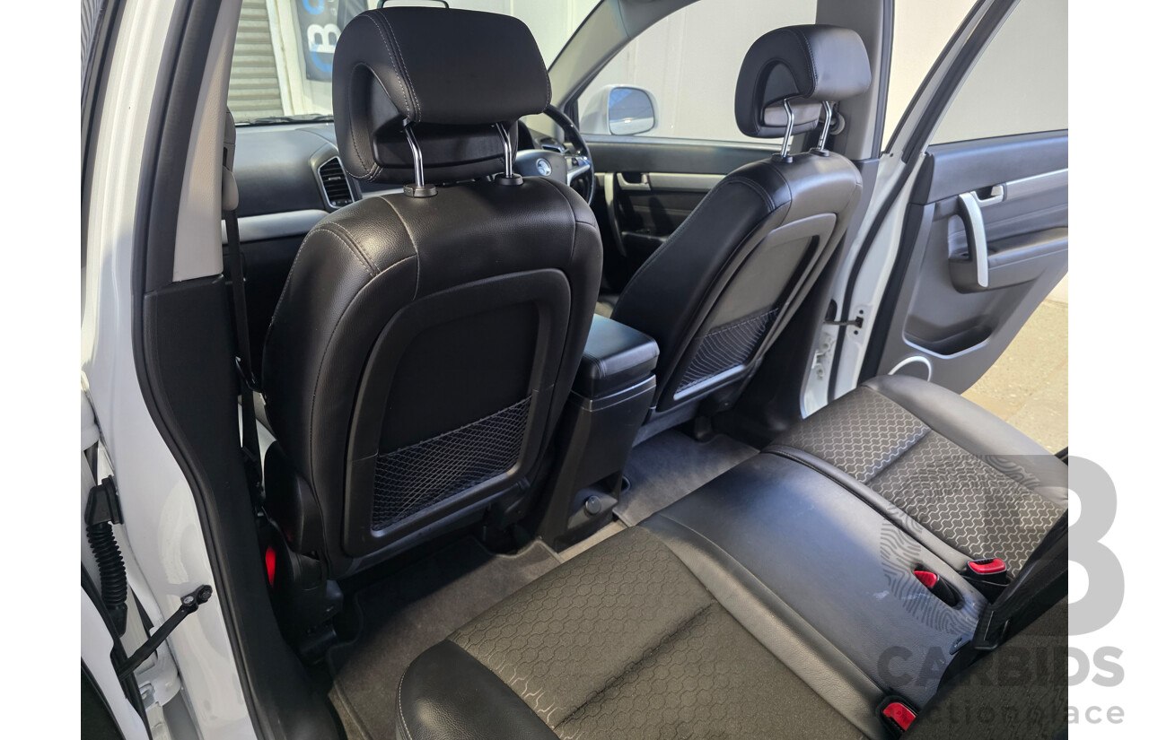 02/2016 Holden Captiva 7 LT (AWD) CG MY16 4d Wagon White 2.2L