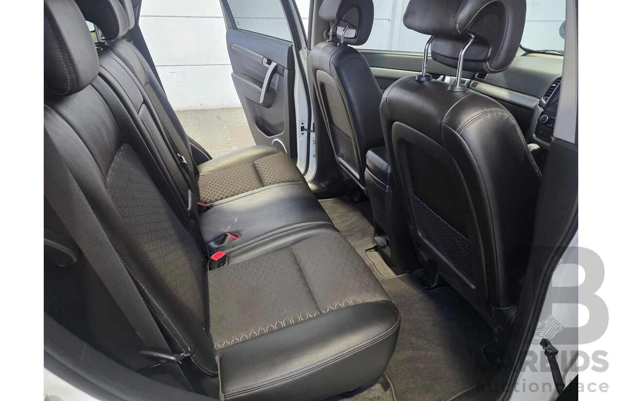02/2016 Holden Captiva 7 LT (AWD) CG MY16 4d Wagon White 2.2L
