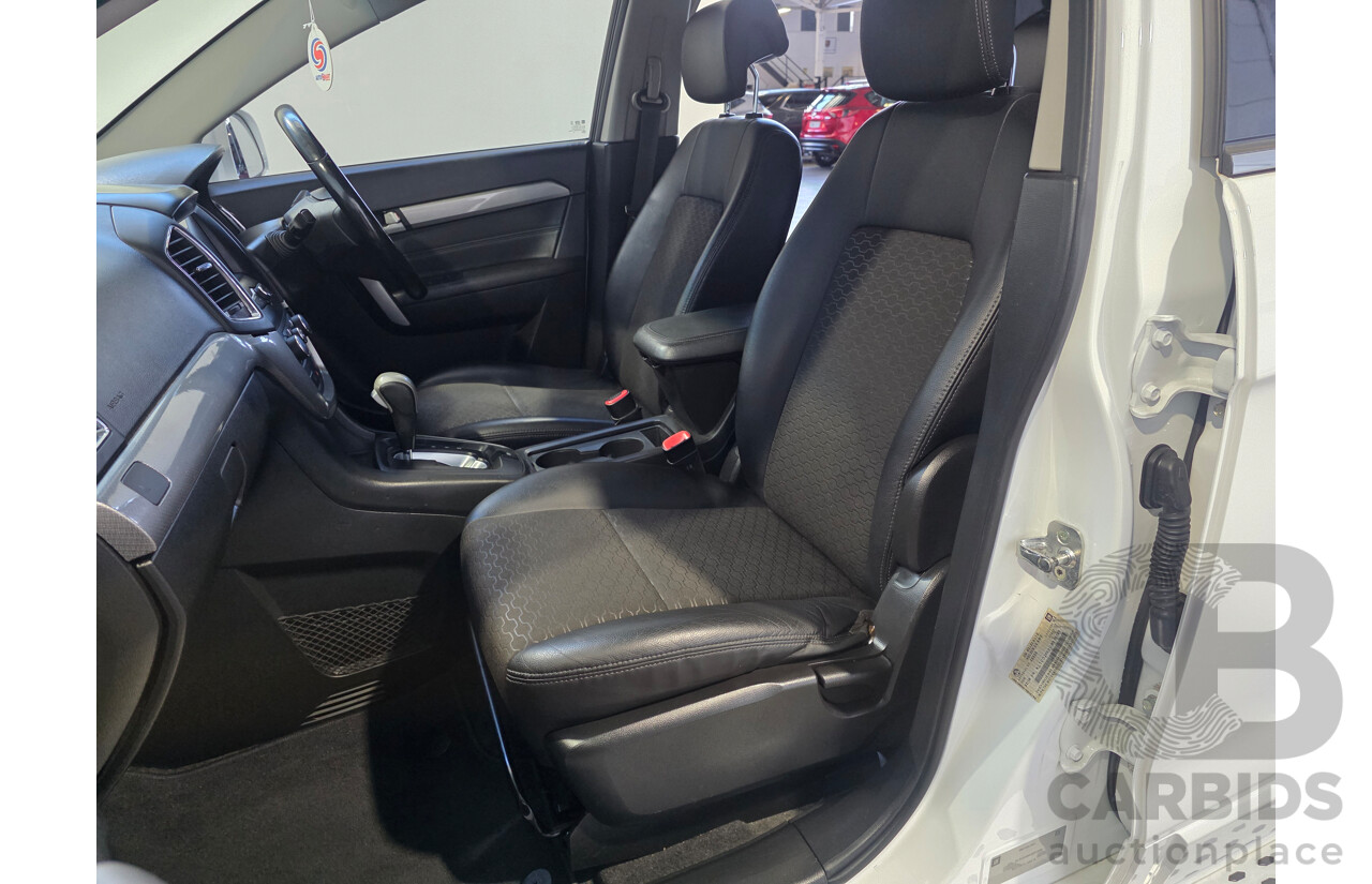 02/2016 Holden Captiva 7 LT (AWD) CG MY16 4d Wagon White 2.2L