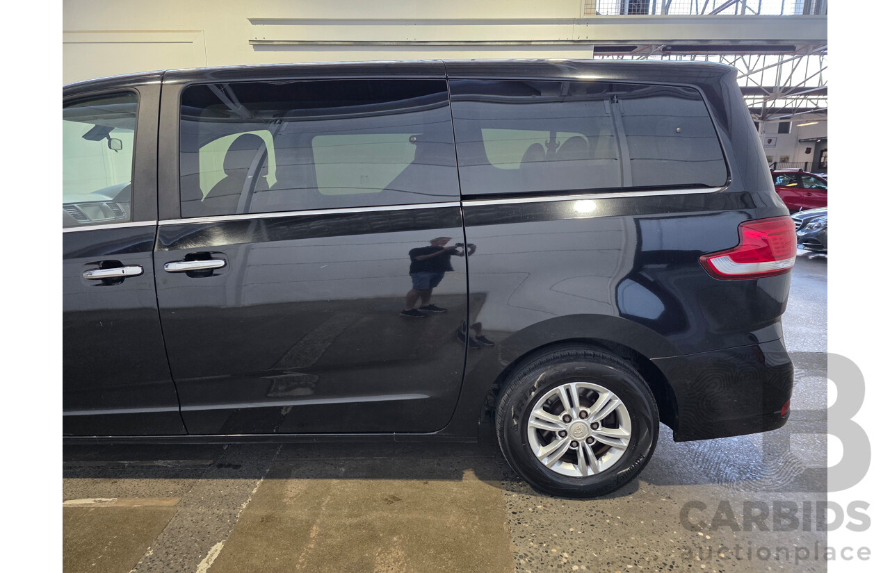 09/2016 Ldv G10 (RWD) SV7A 4d Wagon Black 2.0L 9 Seats