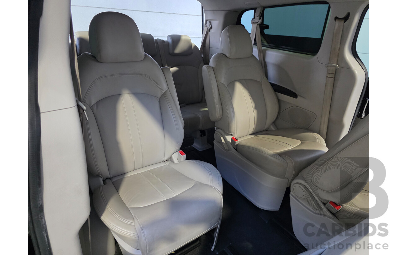09/2016 Ldv G10 (RWD) SV7A 4d Wagon Black 2.0L 9 Seats