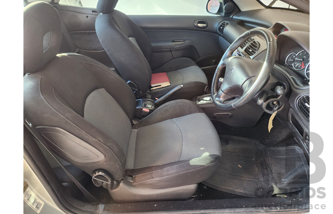 01/2007 Peugeot 206 CC  2d Cabriolet Silver 1.6L