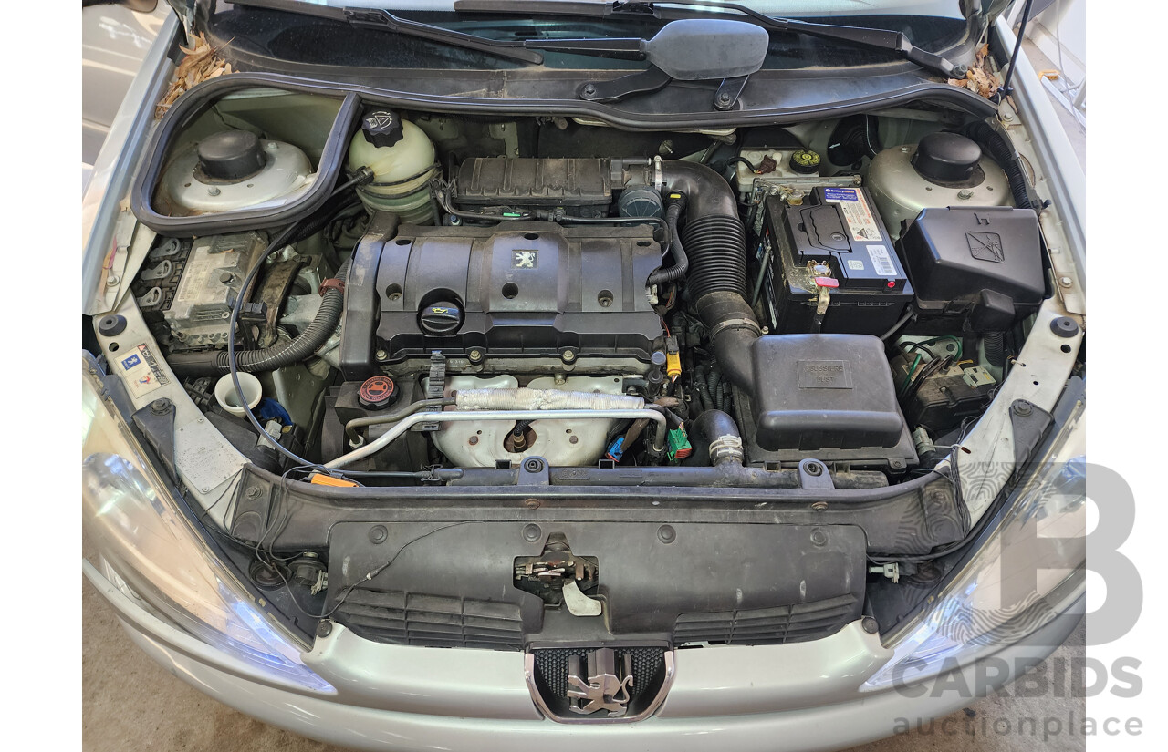 01/2007 Peugeot 206 CC  2d Cabriolet Silver 1.6L