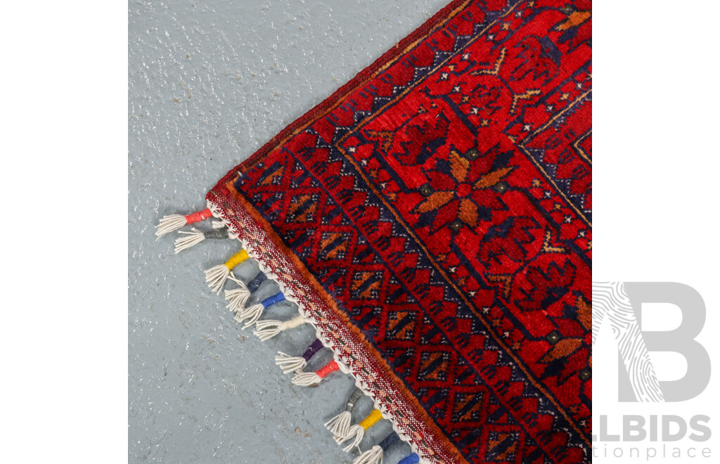 Hand Knotted Persian Rug