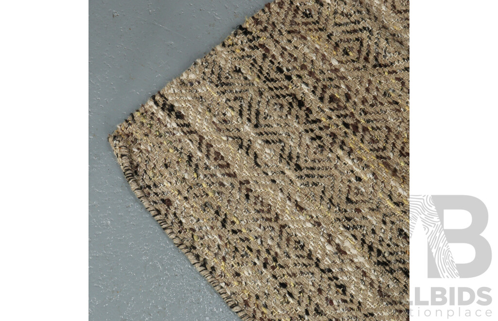Hand Knotted Diamond Patterned Rug
