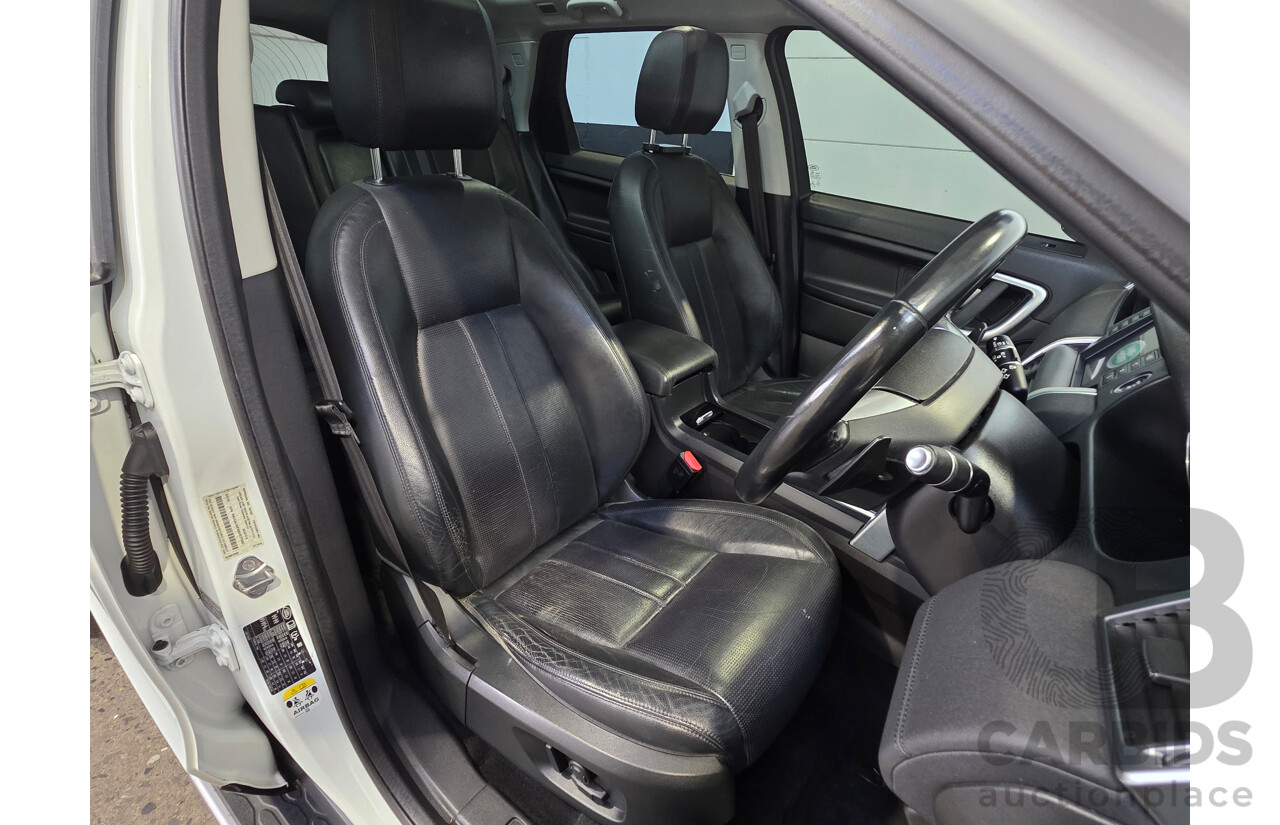 06/2016 Land Rover Discovery Sport SD4 SE (AWD) LC MY16.5 4d Wagon White Turbo Diesel 2.2L