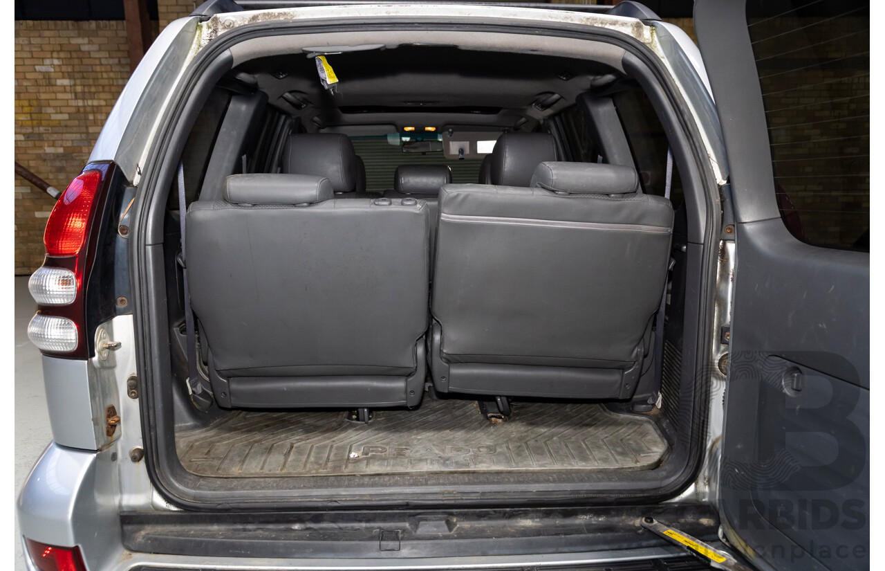 12/2004 Toyota Landcruiser Prado Grande (4x4) GRJ120R 4D Wagon Silver 4.0L