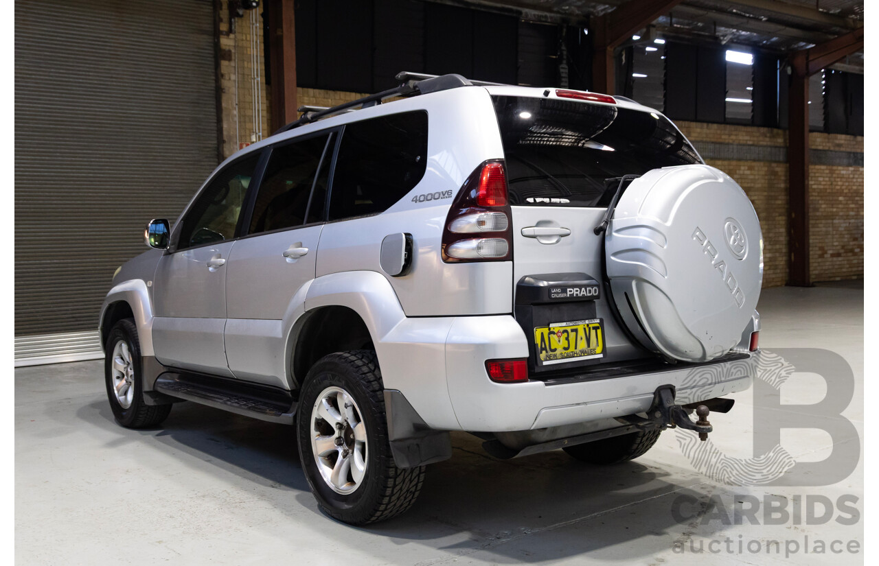 12/2004 Toyota Landcruiser Prado Grande (4x4) GRJ120R 4D Wagon Silver 4.0L
